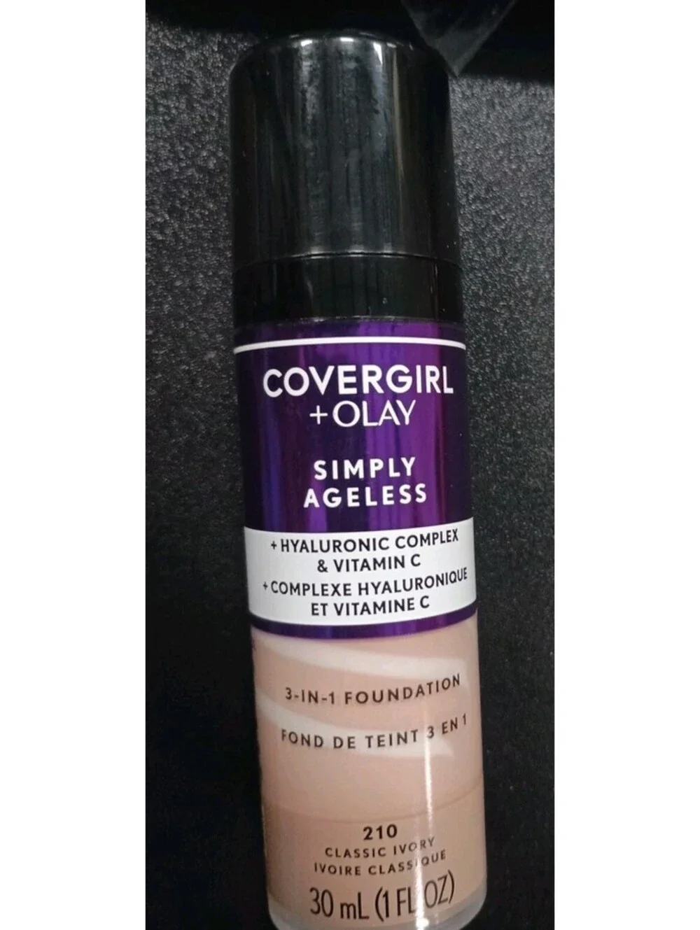 COVERGIRL Simply Ageless 3-in-1 Foundation - 210 Classic Ivory